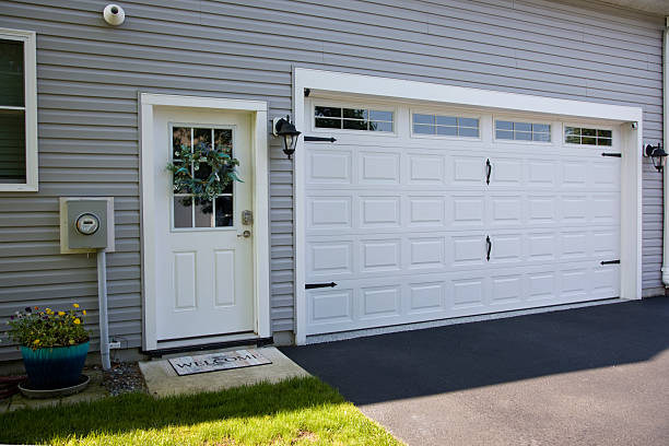 24/7 Emergency Garage Door Panel Replacement experts in McDonald, PA